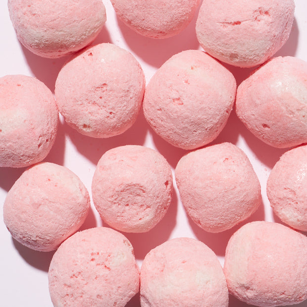 CPG_PDP_CandyBitesStrawberry_Texture_00_2000x2000.jpg